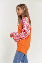 Load image into Gallery viewer, Knit Crochet Detailed Long Sleeve Sweater
