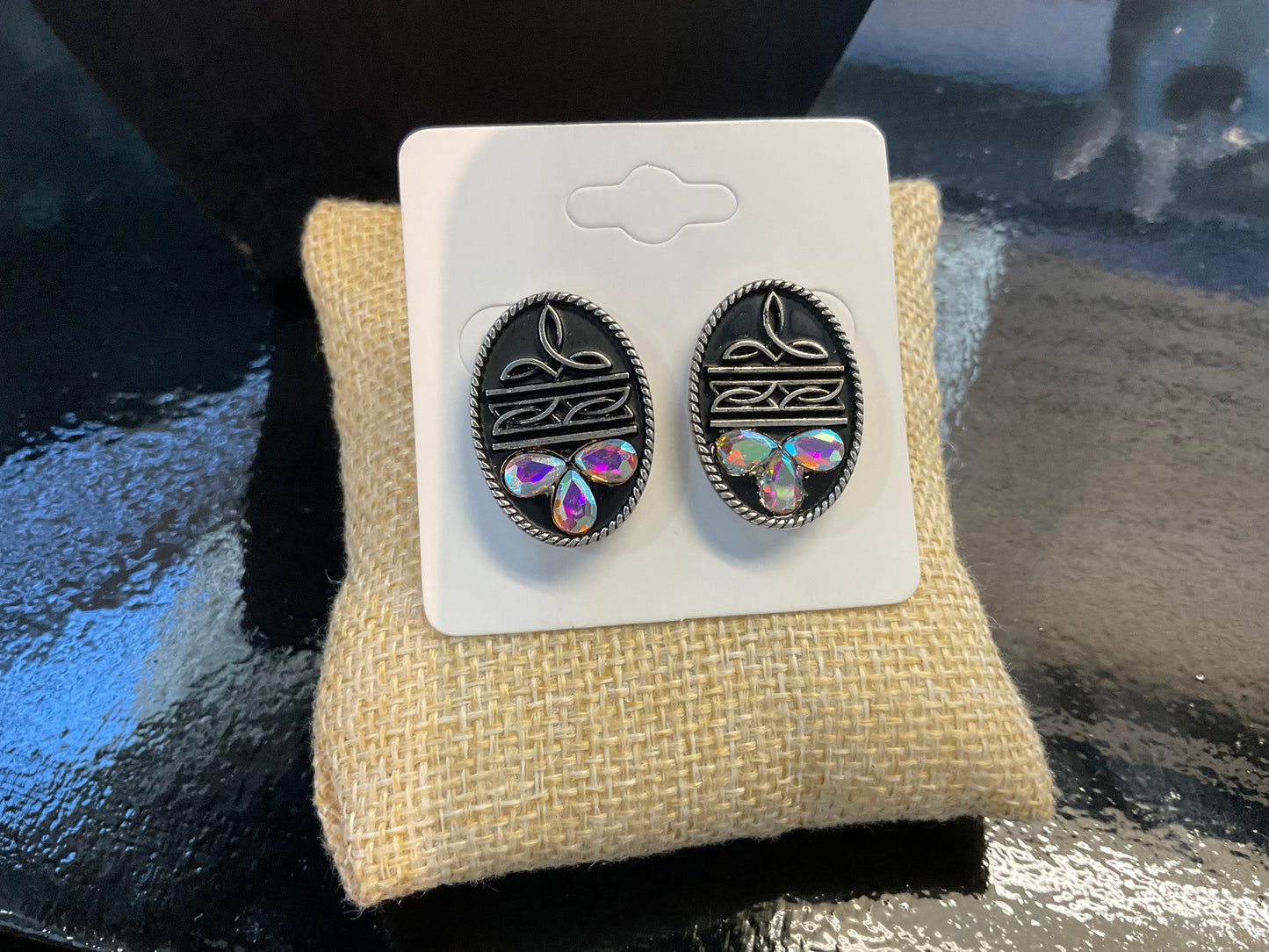 Boot Stitch Oval Stud Earrings