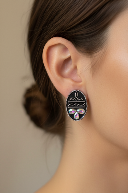 Boot Stitch Oval Stud Earrings