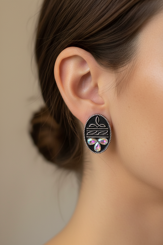 Boot Stitch Oval Stud Earrings
