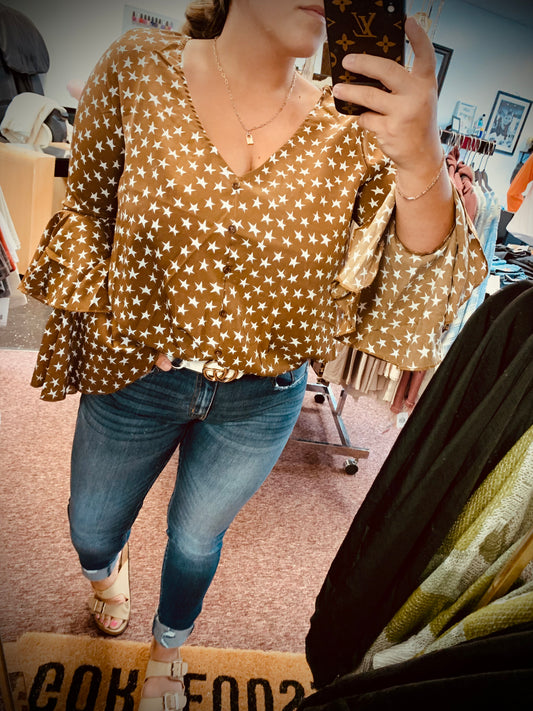 Robin’s Starred Bell Top