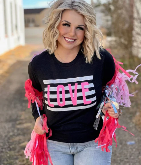 Texas True Thread Love Tee