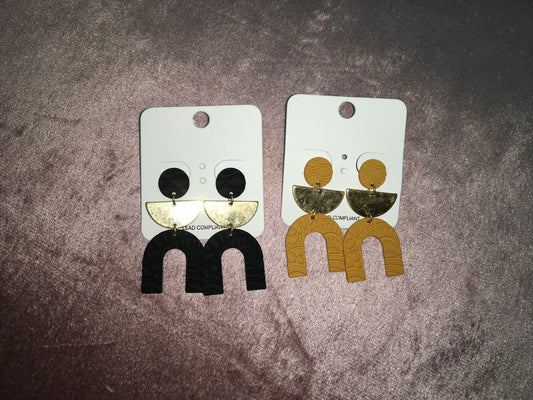 Pattern Arch Dangle Earrings